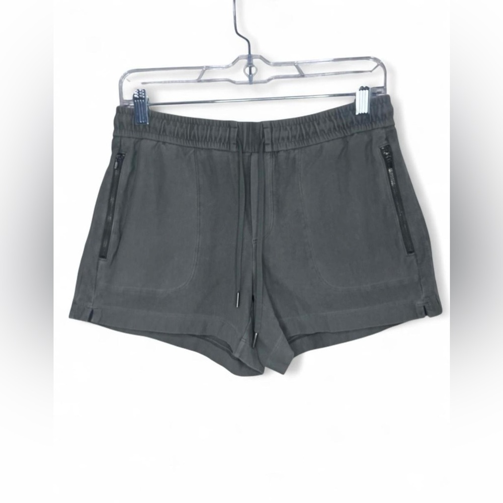 Athleta Shorts Size 4 Green Gray High Rise Pocket Athletic Running Hiking